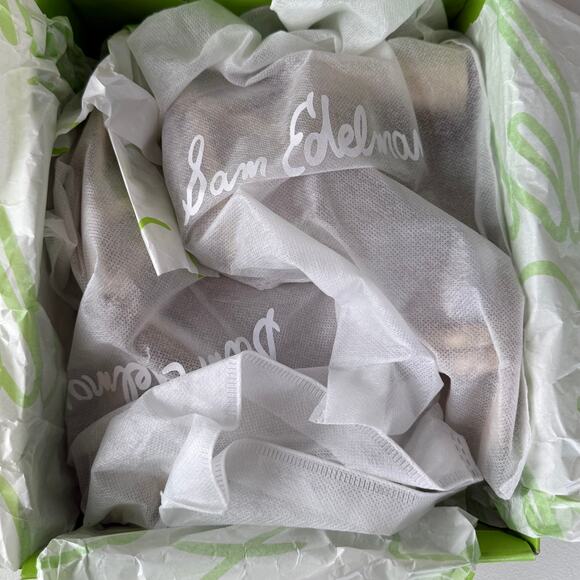 Sam Edelman Kia Block Heel Sandal in Gold Leaf Leather New in Box Size 7 - Picture 8 of 9